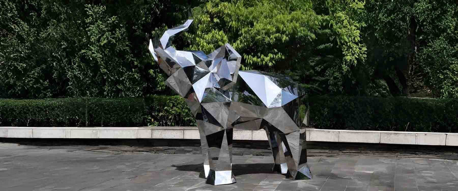 Modern Geometric Sculptures: The 7 Styles Everyone’s Buying (and Why)