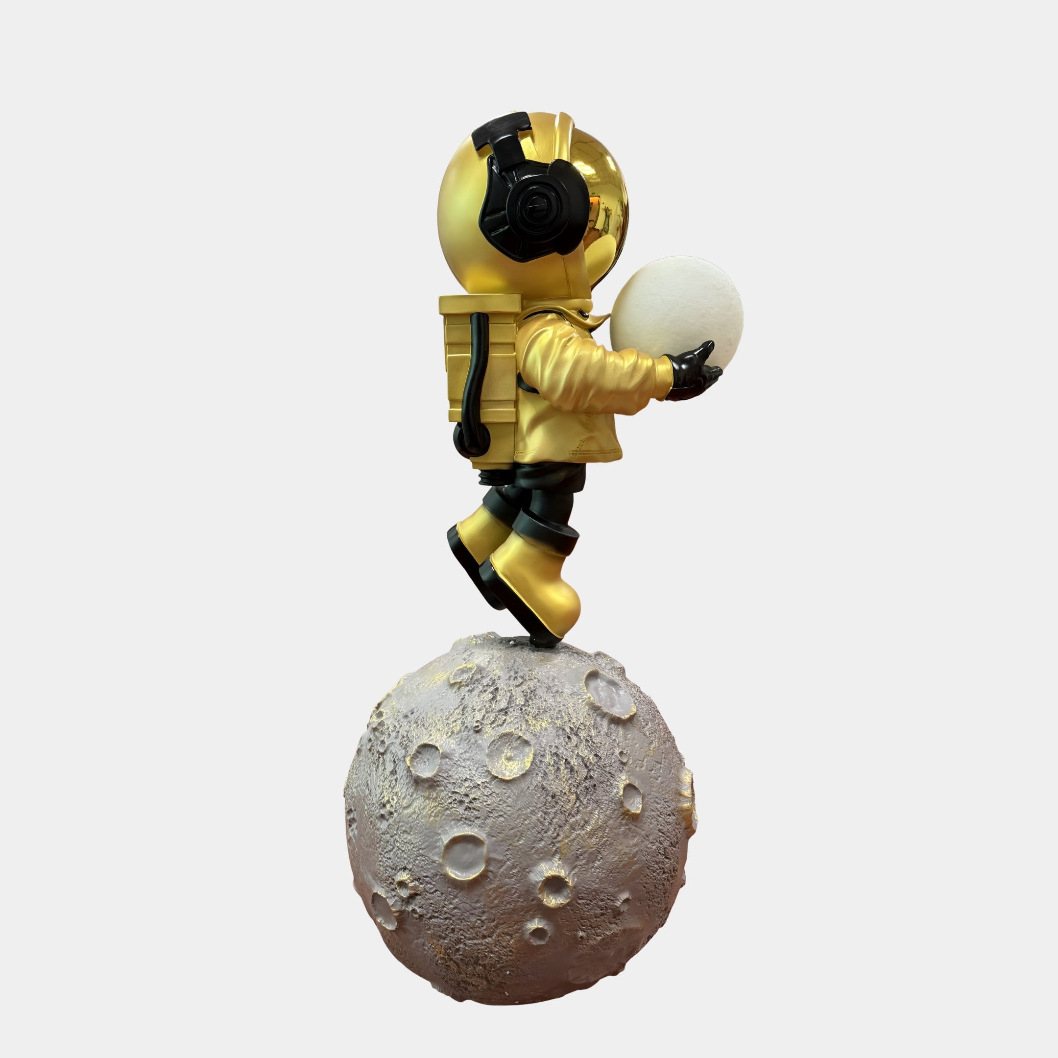 Celestial Gold Astronaut Glow Moonwalk Sculpture - 110cm