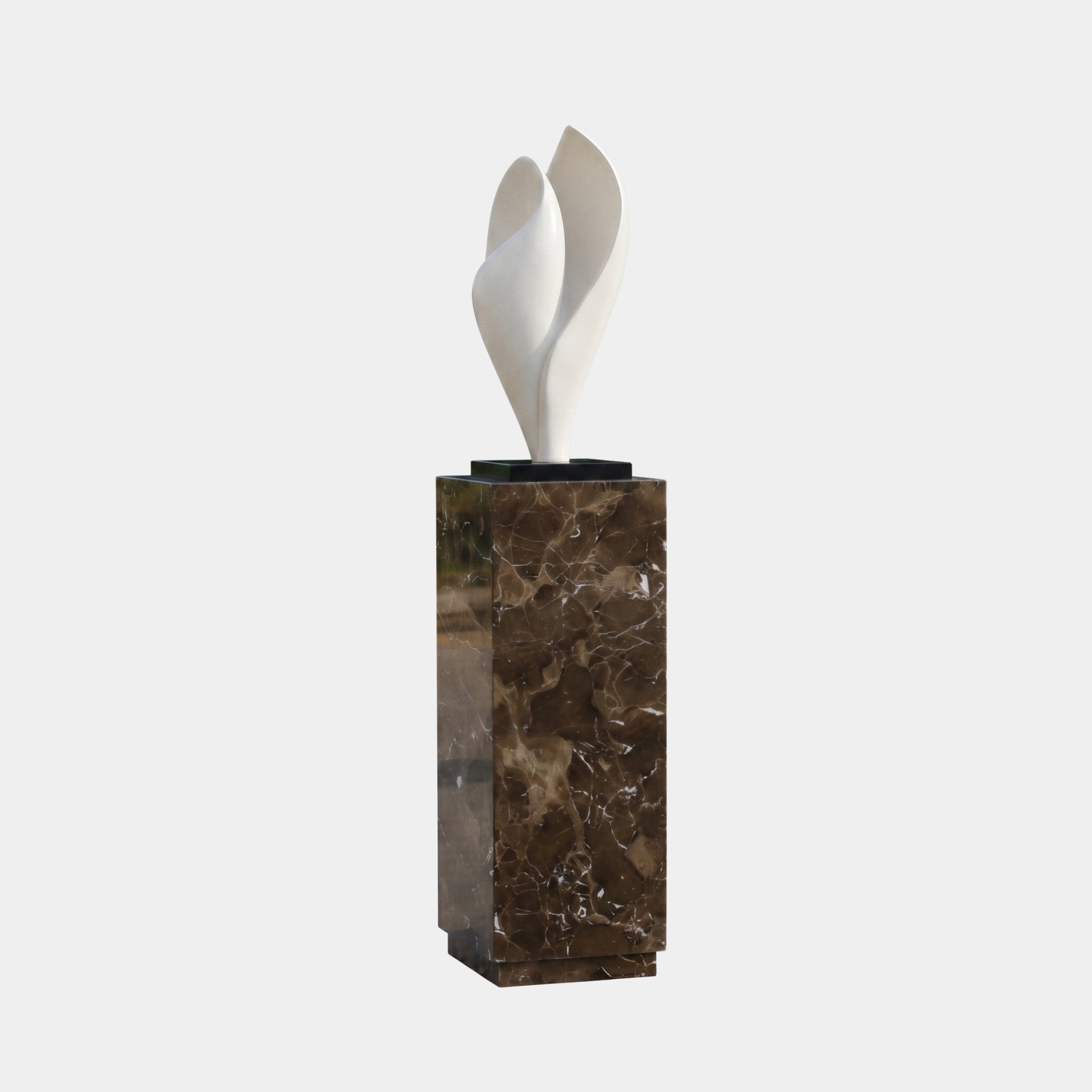 Linaria White Organic Sculpture - 160cm