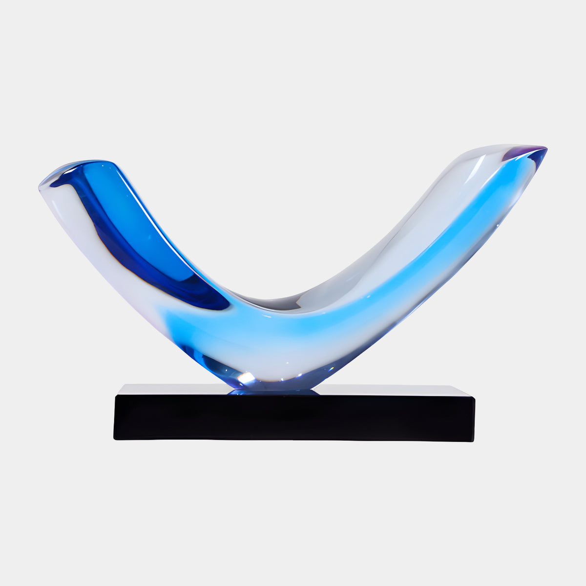 Blue & White Graded Bent Horn Resin Sculpture, 48cm, curved V-shaped form with cobalt and sky blue bands on white, on a black rectangular base, plain white background.