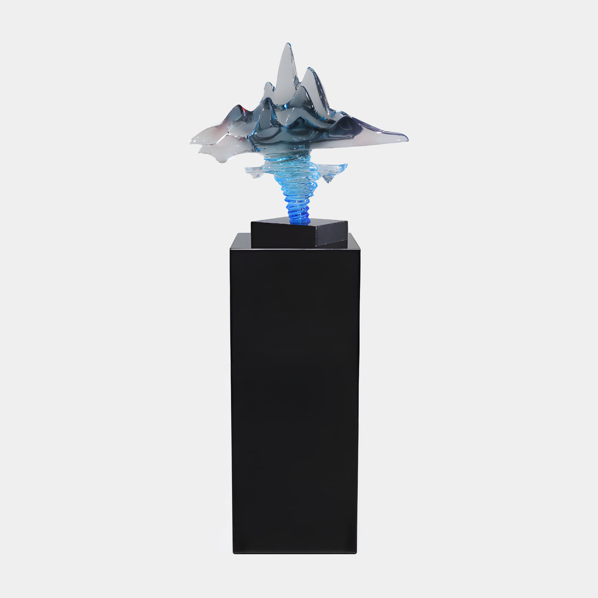 Blue Splash on Twisted Stem Resin Sculpture - 153cm, wave-like white and navy crown on a twisted blue stem, black block and tall black pedestal base, plain white background.
