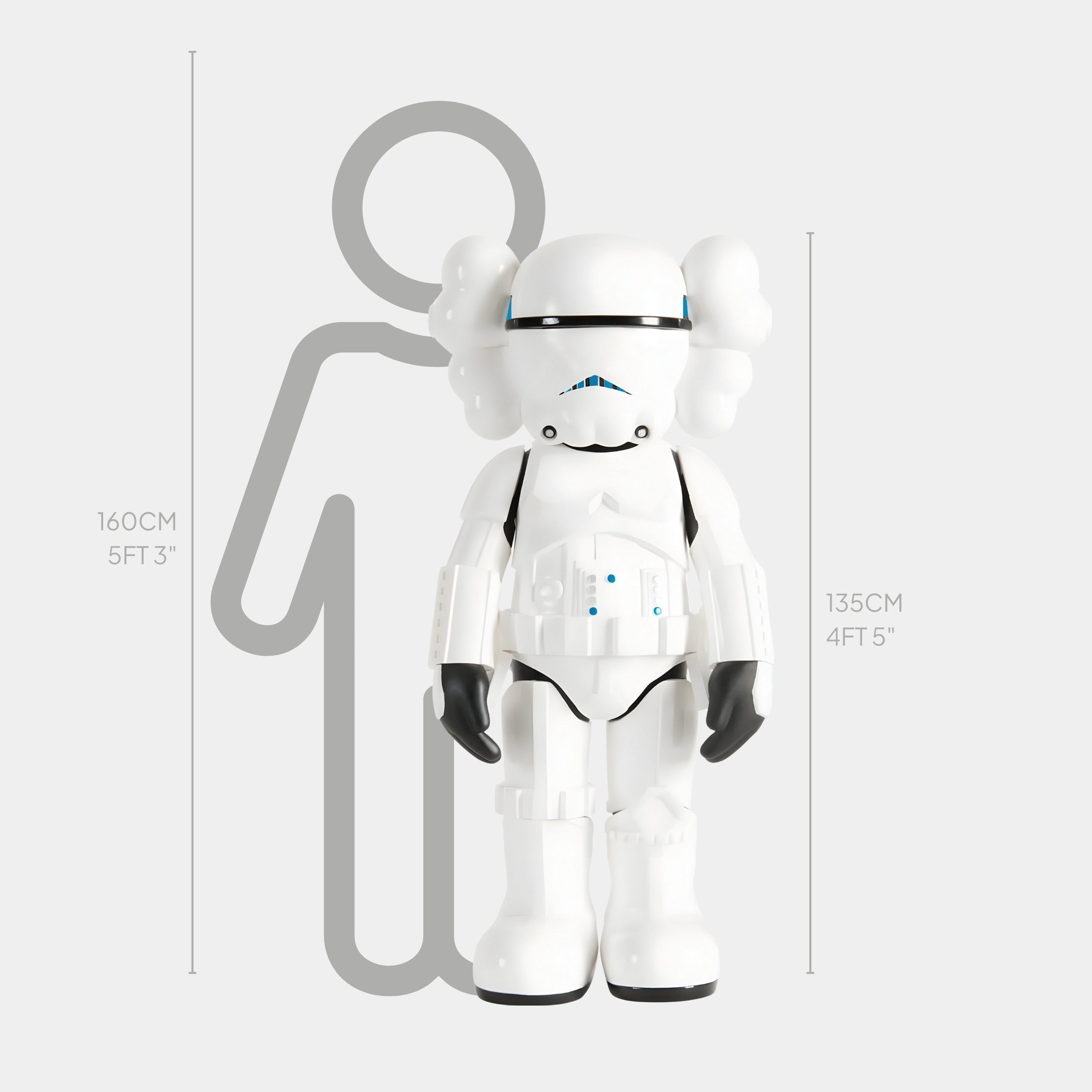 The Giant Sculptures Black & White Iconify Enforcer Sculpture stands in front of a 160 cm outline, featuring a futuristic soldier-like figure with exaggerated features. Crafted from high-quality resin, this modern design is 135 cm tall.